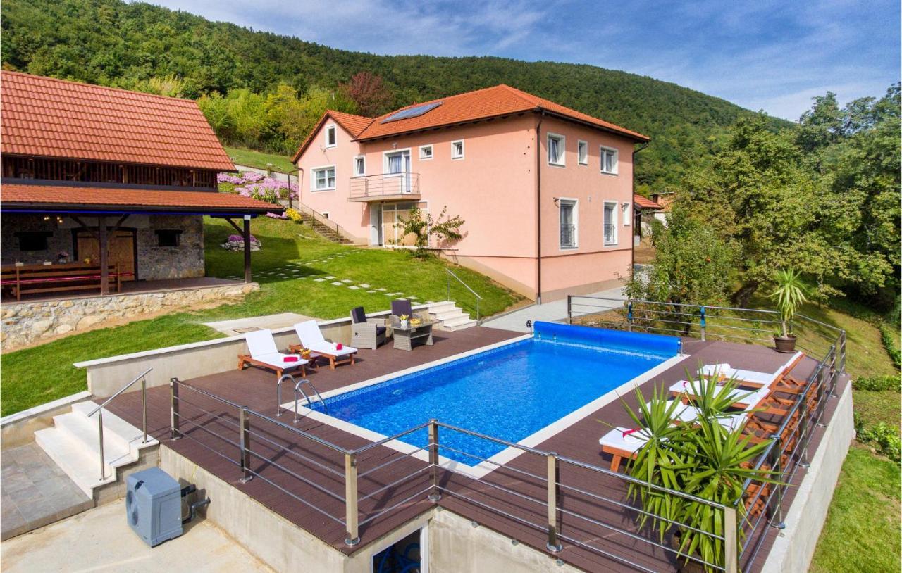 4 Bedroom Pet Friendly Home In Kostanjevac Exteriör bild